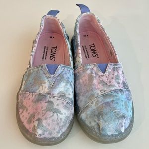 Tom’s Unicorn Tie Dye Glitter Kids Shoe